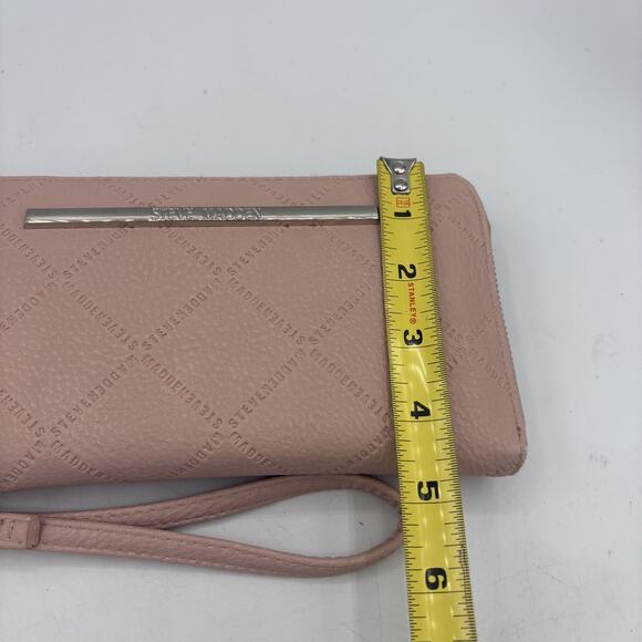 Steve Madden Wallet Womens Zip Around Wristlet Pink Clutch Purse - Picture 2 of 10